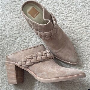 Dolce Vita Taupe Braided Suede Mule Heeled Shoes - Size 8.5
